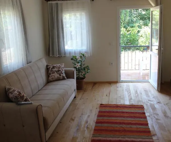 Guelsuem Hanim Evleri Bed and Breakfast