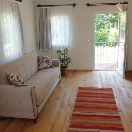 Bed & Breakfast Guelsuem Hanim Evleri